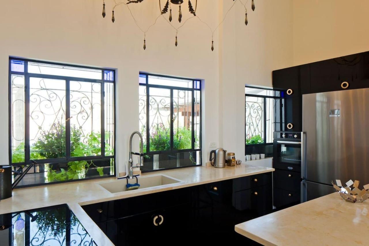 Luxe Jaffa 2 Bedroom By Sea N' Rent * Tel Aviv